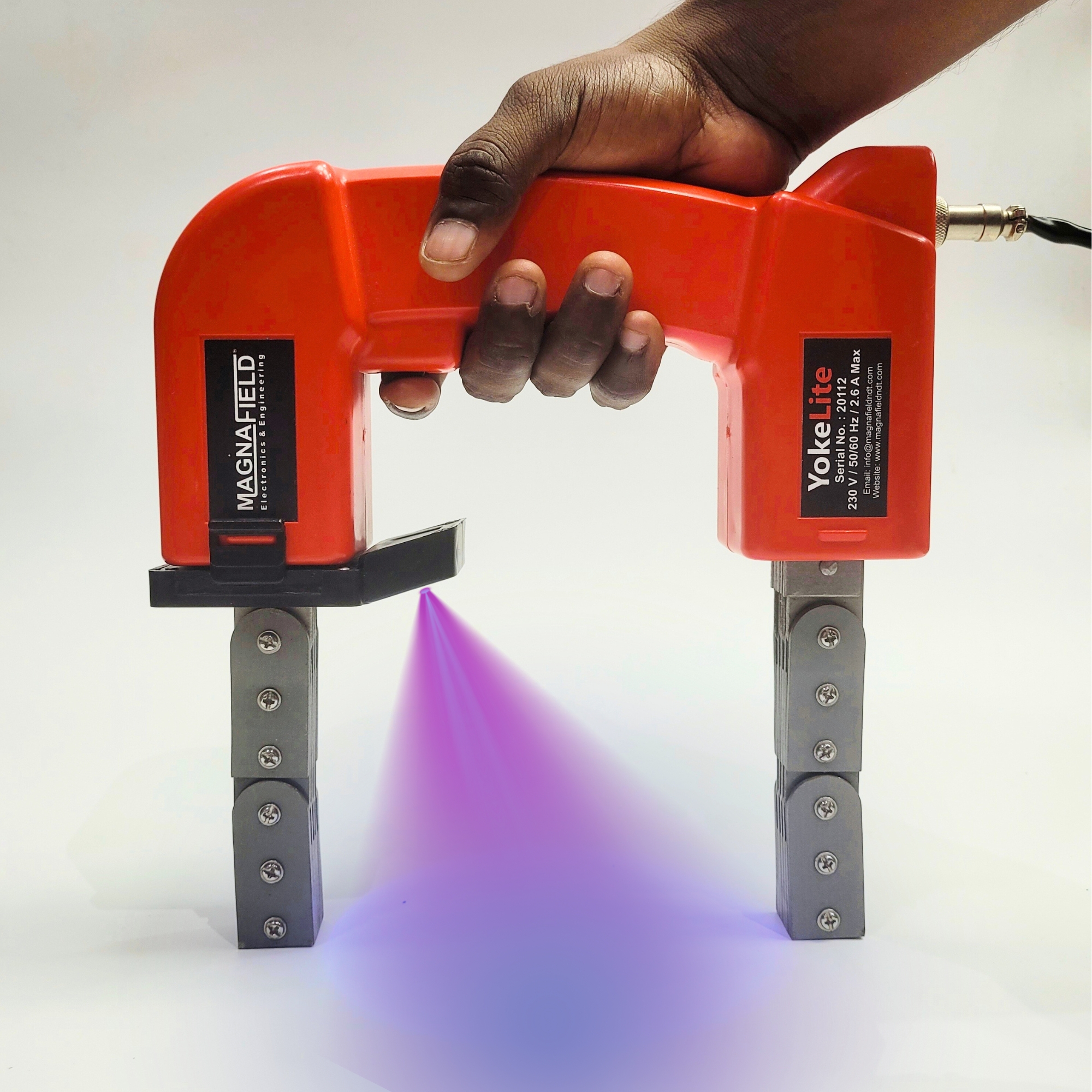 YokeLite AC Magnetic Yoke With Wireless UV & White Light Attachment